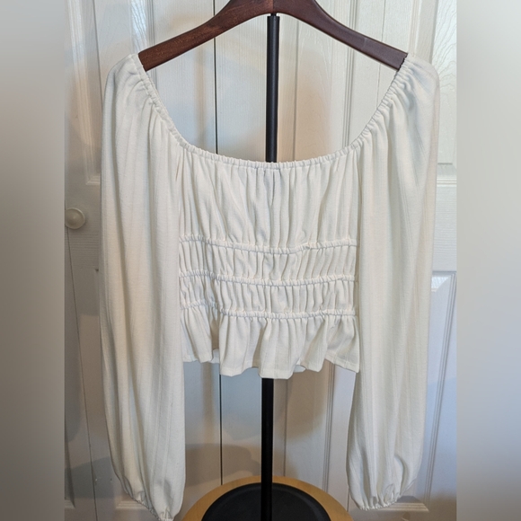 EUC Forever 21 Cropped Long sleeve shirt - Picture 7 of 8